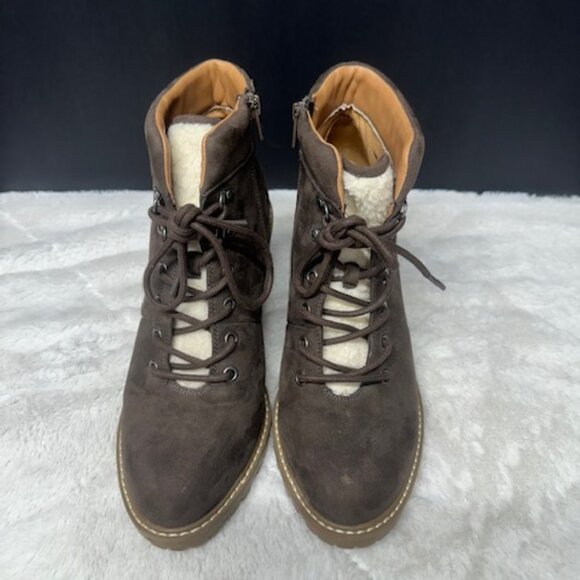 Universal Threads Chunky Heel Boots Woman's 9.5 - Picture 10 of 12